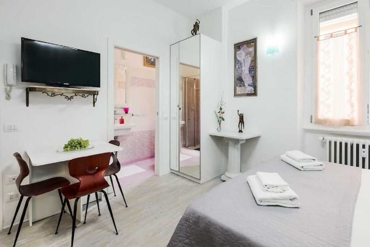 Apartment ℒovely & ℰlegant Next To Duomo/missori Mailand